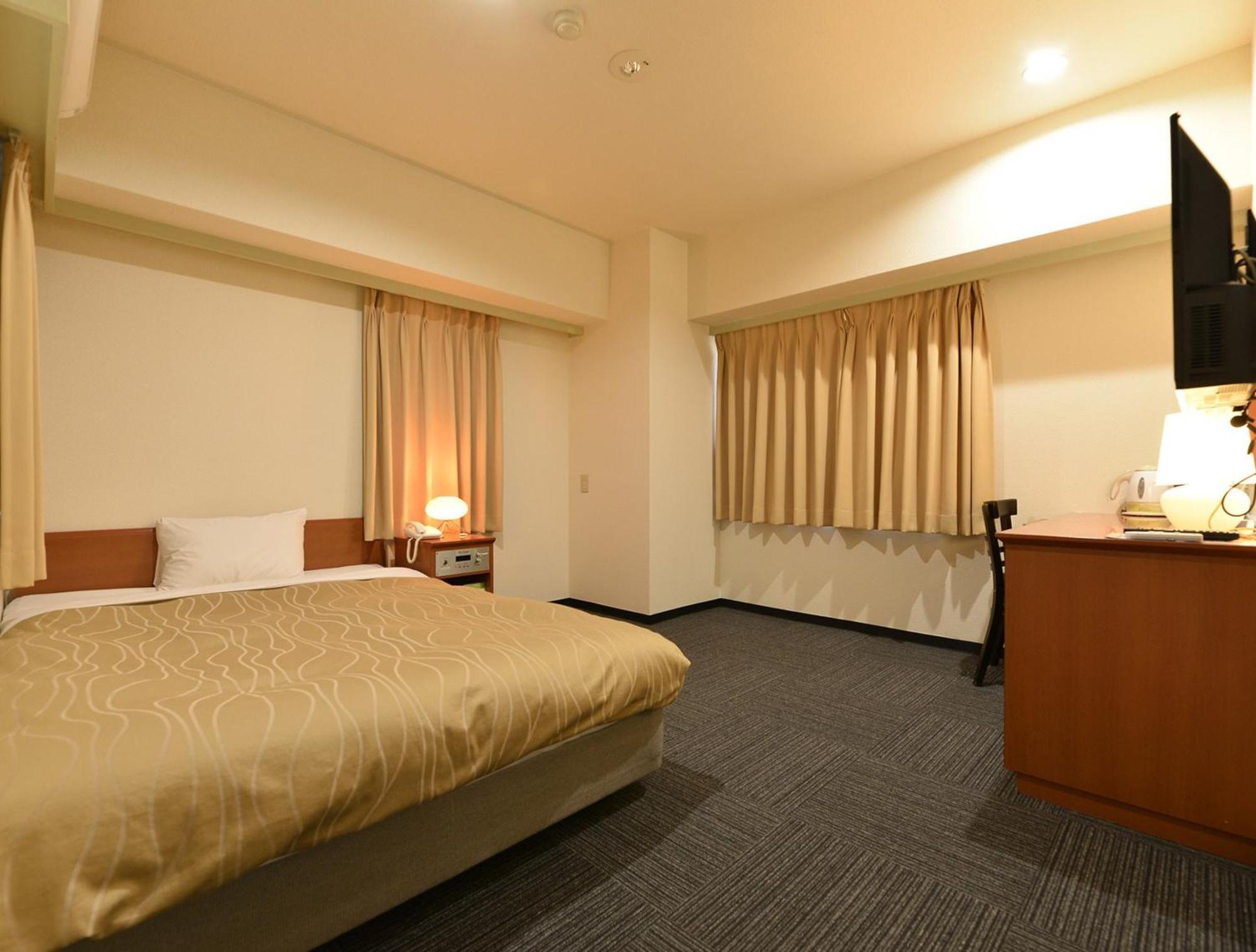 Nissei Hotel Fukuoka Фукуока Экстерьер фото